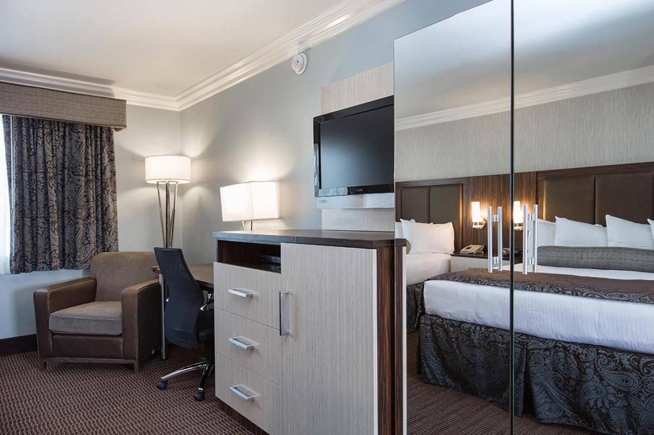 Western 3* Santa Clara